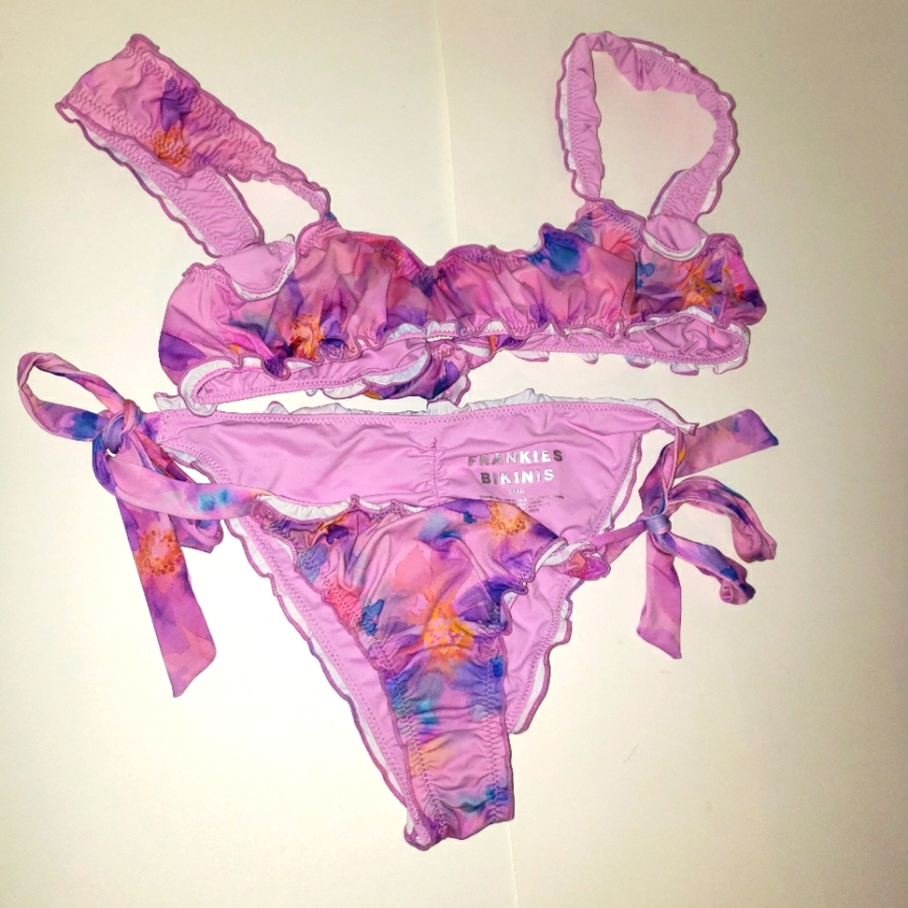 Frankie's Bikinis Swimsuit Small